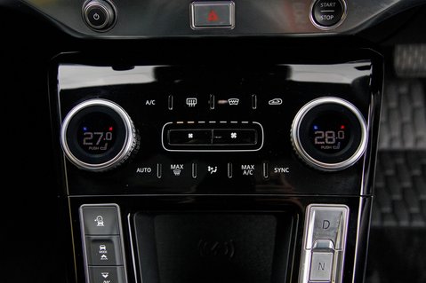 Jaguar I-Pace BLACK 39
