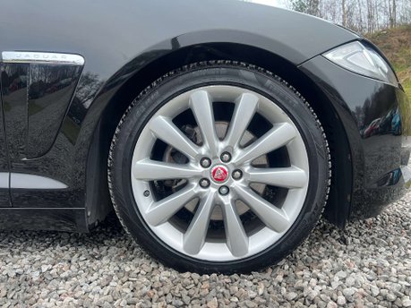 Jaguar XF 2.2d Portfolio Saloon 4dr Diesel Auto Euro 5 (s/s) (200 ps) 10