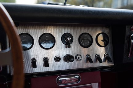 Jaguar E-Type 3.8 Flat Floor Roadster 18