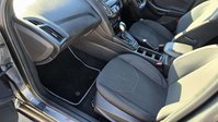 Ford Focus 1.0T EcoBoost ST-Line Hatchback 5dr Petrol Auto Euro 6 (s/s) (125 ps) 30