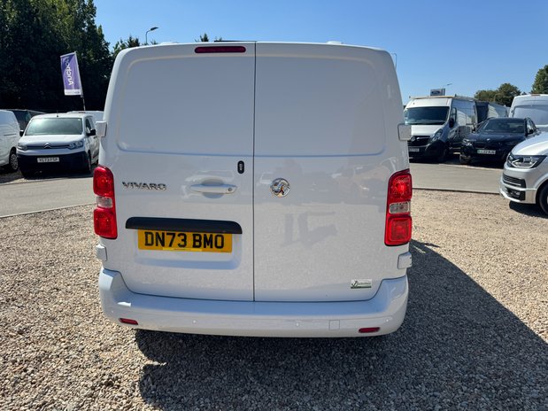 Vauxhall Vivaro SWB L1H1 Low Roof Pro 2700 Air Con Cruise Sensors EURO 6 7