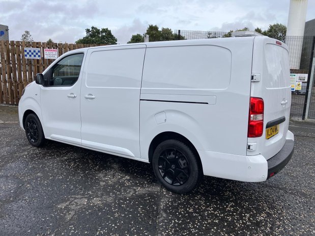 Citroen Dispatch DISPATCH XL DIESEL 1.5 Blue HDi 120ps Van Driver 4