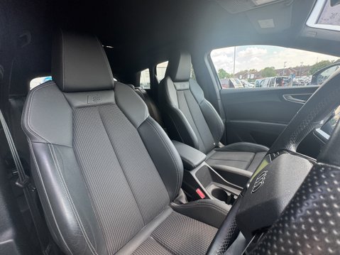 Audi Q4 40 S line SUV 5dr Electric Auto 82kWh (204 ps) 10
