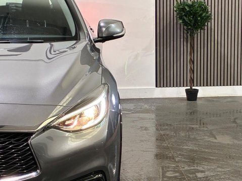 Infiniti Q30 1.5d SE Euro 6 (s/s) 5dr 55