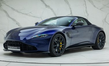 Aston Martin V8 Vantage ROADSTER 2