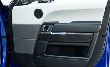 Land Rover Range Rover Sport SVR Carbon Edition 22