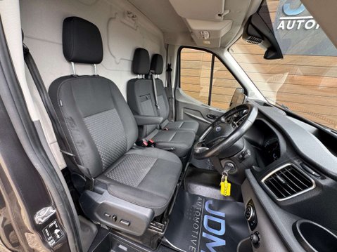 Ford Transit 2.0 Transit 350 Limited Edition EcoBlue Auto 19