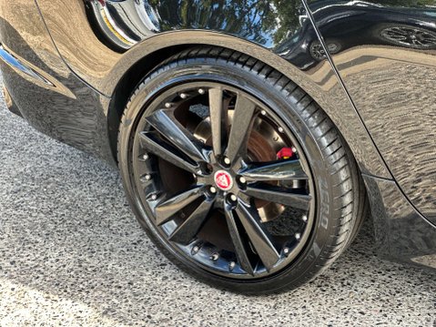 Jaguar XF 3.0 XF S Portfolio V6 D Auto 4dr 31