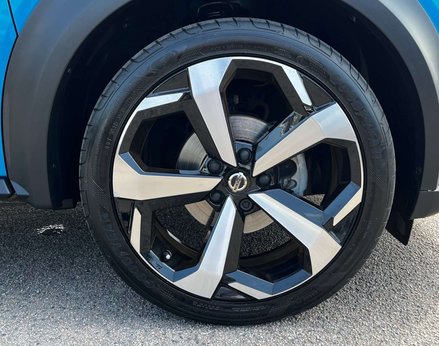 Nissan Juke 1.0 Juke Tekna DiG-T 5dr 16