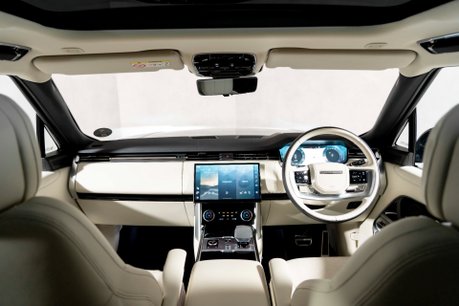 Land Rover Range Rover HSE. NOW SOLD. SIMILAR REQUIRED. PLEASE CALL 01903 254800. 11