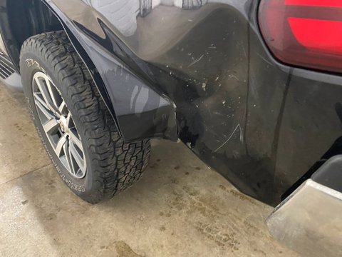 Toyota Hilux INVINCIBLE 4WD D-4D DCB 19