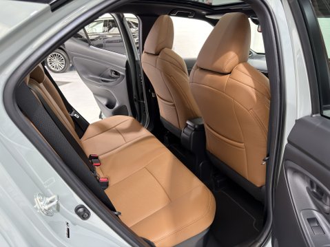 Toyota Yaris Cross PREMIERE EDITION 47