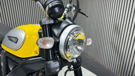 Ducati Scrambler 800 ICON 2016 ONLY 9K LEO VINCE EXHAUST LONG MOT 803CC 20