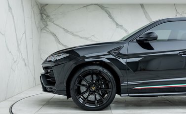 Lamborghini Urus 34