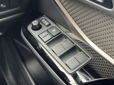Toyota C-HR 1.8 Hybrid Excel 5dr CVT 28