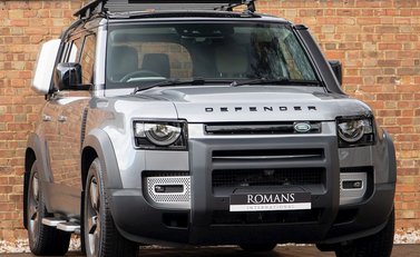 Land Rover Defender 110 HSE D240 1