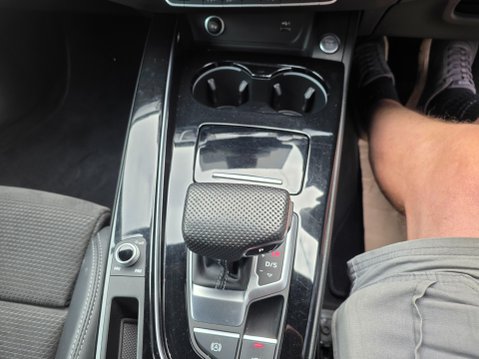 Audi A4 TFSI S LINE BLACK EDITION MHEV 2LTR 19