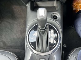 Nissan Juke 1.6 Juke Tekna HEV CVT 5dr 51