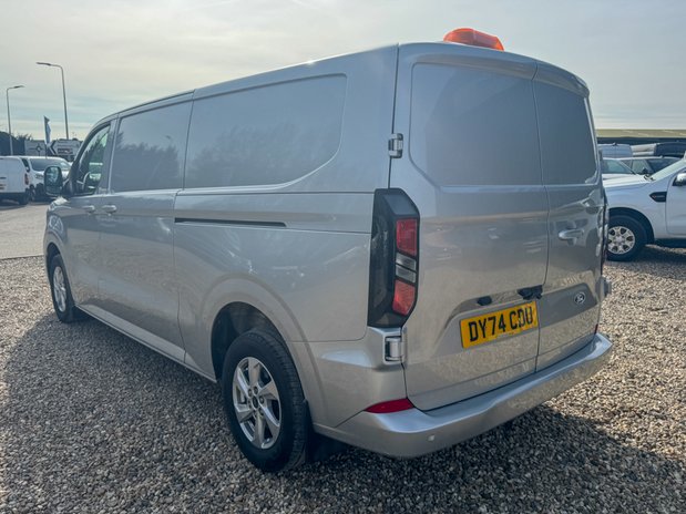 Ford Transit Custom LWB L2H1 Low Roof Limited 300 AirCon Alloys SELECT 10