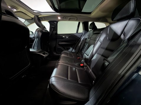 Volvo V60 D4 CROSS COUNTRY AWD 20