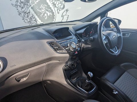 Ford Fiesta ST-3 14