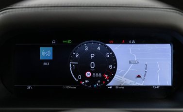 Land Rover Defender V8 14