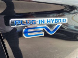 Mitsubishi Outlander 2.4 Outlander Dynamic PHEV CVT 4WD 5dr 90
