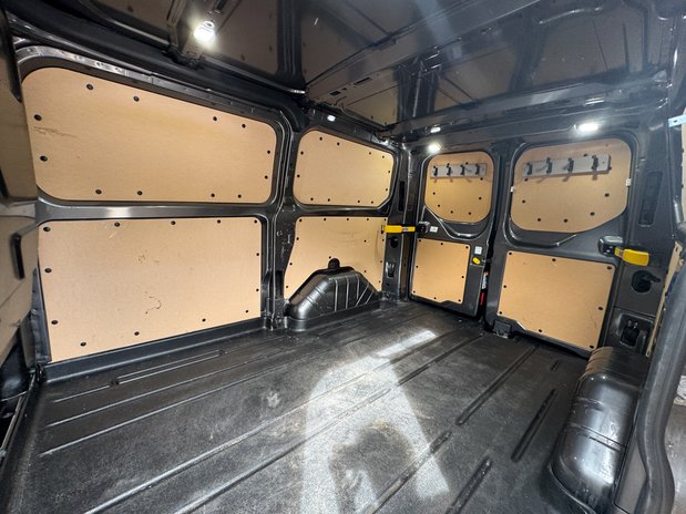 Ford Transit Custom AUTO SWB L1H1 Low Roof Sport 320 Air Con Alloys Sensors Cam EURO 6 11