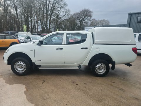 Mitsubishi L200 DI-D 4X4 4LIFE LB DCB 6