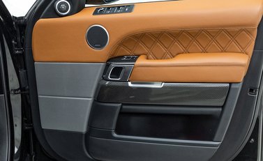 Land Rover Range Rover Sport 5.0 SVR URBAN 24