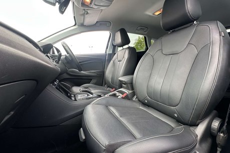 Vauxhall Grandland X 1.6 13.2kWh Business Edition Nav Premium SUV 5dr Petrol Plug-in Hybrid Auto 28