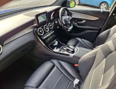 Mercedes-Benz GLC 2.1 GLC 220 D 4Matic AMG Line Auto 4WD 5dr 35