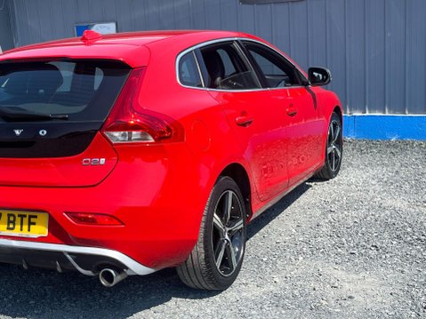 Volvo V40 2.0 D2 R-Design Euro 6 (s/s) 5dr 70