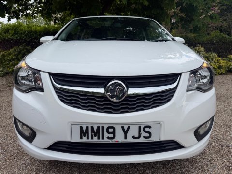Vauxhall Viva 1.0i SE Euro 6 5dr 4