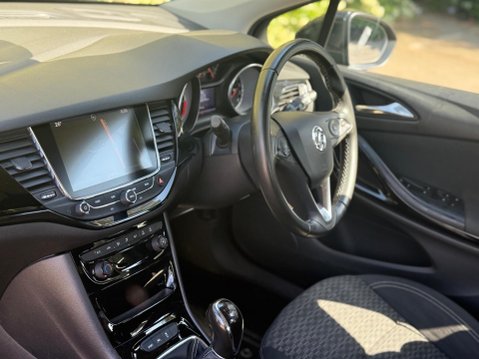 Vauxhall Astra 1.6 CDTi ecoFLEX SRi Nav Euro 6 (s/s) 5dr 8