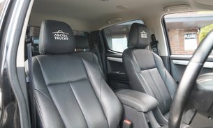 Isuzu D-Max AT35 Just Serviced New Pads and Discs Tow Hitch Tonneau Cover Rev Camera  27