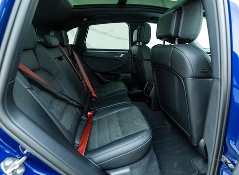 Porsche Macan GTS 14