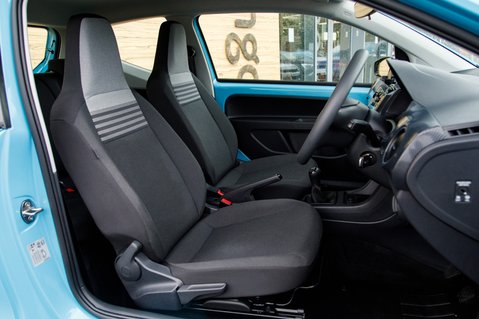 Volkswagen Up BASE 19