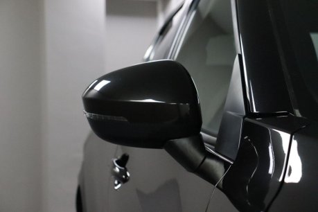 Nissan Juke DIG-T N-CONNECTA DCT 33