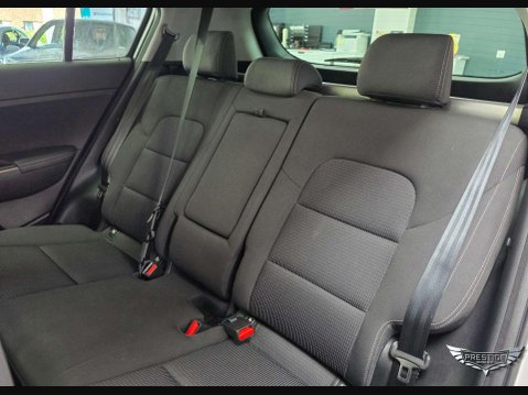 Kia Sportage 1.6 GDi 2 Euro 6 (s/s) 5dr 27