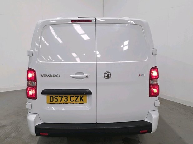Vauxhall Vivaro VIVARO L2 DIESEL 3100 2.0d 145PS Pro H1 Van 7