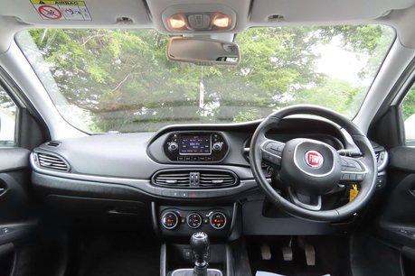 Fiat Tipo 1.4 MPI Lounge Euro 6 5dr 7