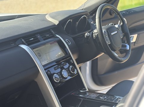 Land Rover Discovery TD6 HSE LUXURY 20