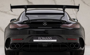 Mercedes-Benz Amg GT Black Series 5