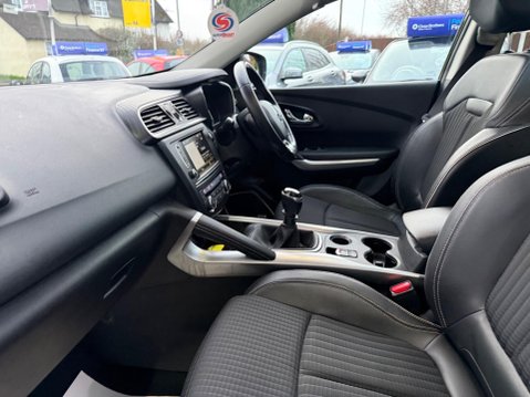 Renault Kadjar 1.2 TCe Signature Nav Euro 6 (s/s) 5dr 38