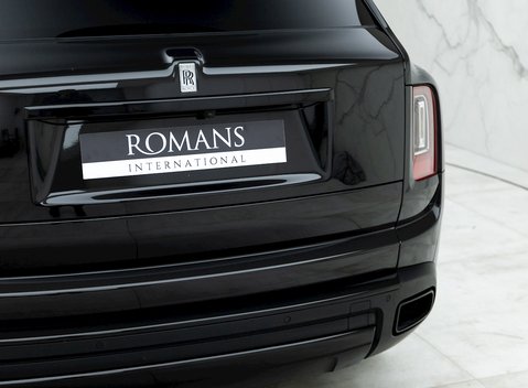 Rolls-Royce Cullinan 27