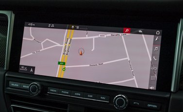 Porsche Macan Turbo 20