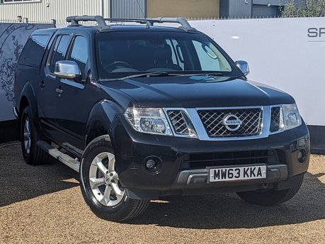 Nissan Navara DCI TEKNA 4X4 SHR DCB