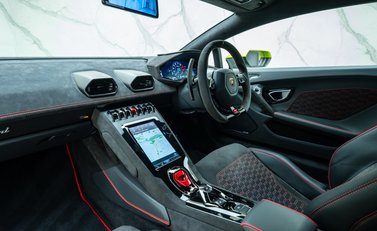 Lamborghini Huracan Sterrato 17