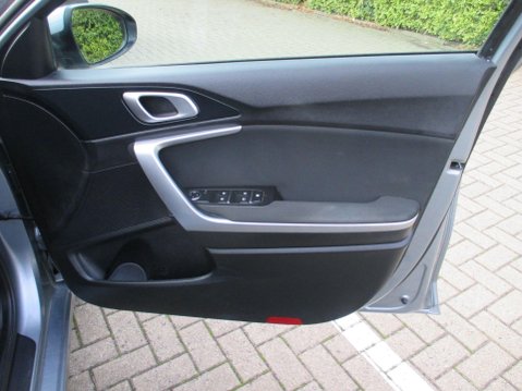 Kia Ceed 1.6 CRDi 2 NAV Sportswagon Euro 6 (s/s) 5dr 43